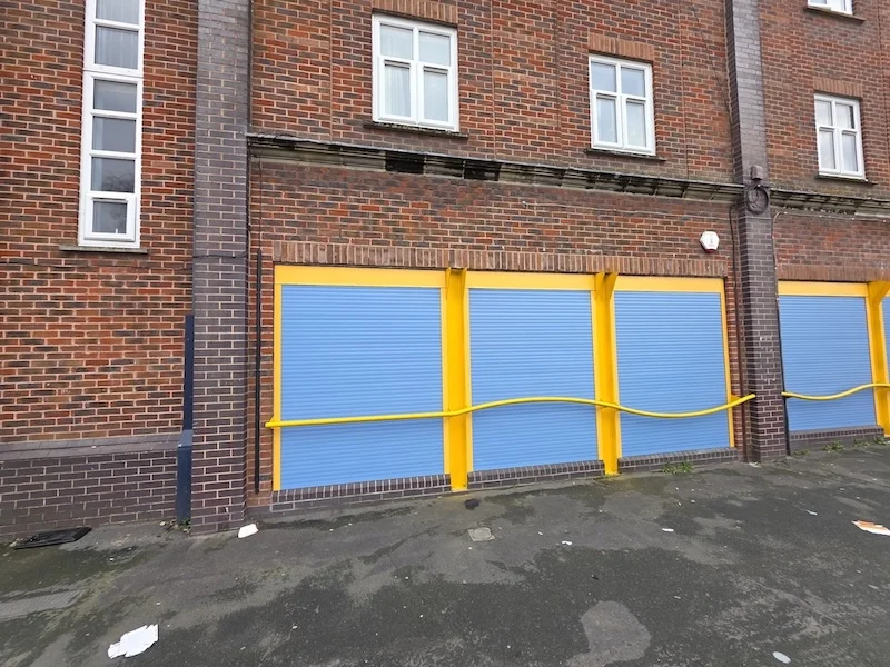 Shop Fronts Luton