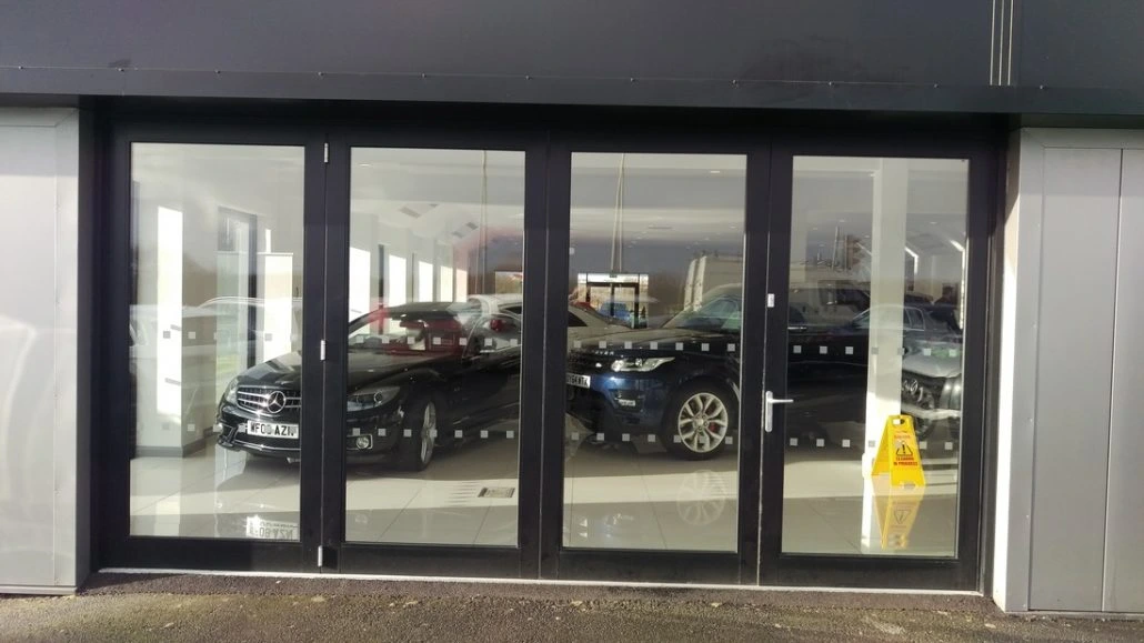 Shop Fronts Luton