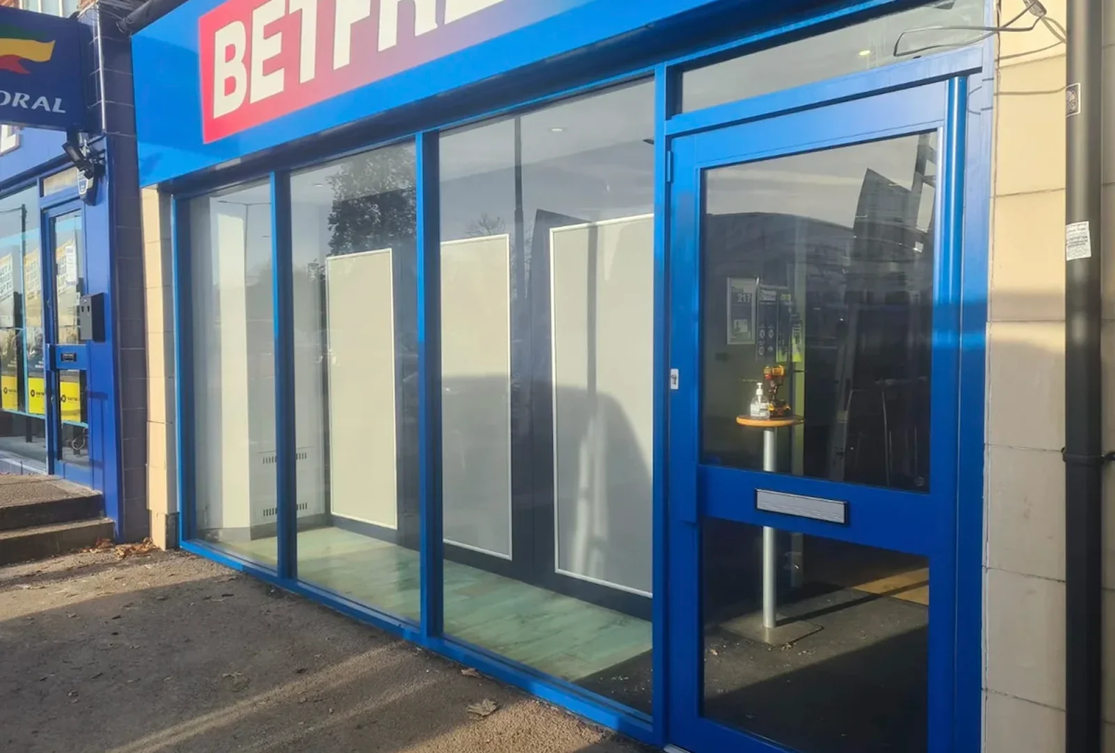 Shop Fronts Luton