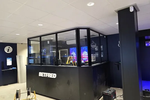 Anti-Bandit Screens Luton