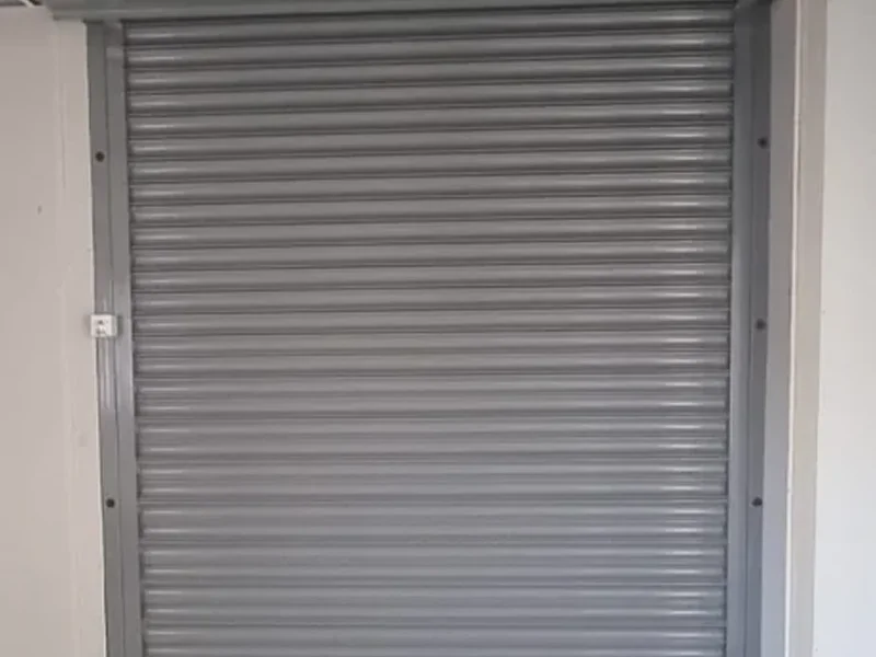 Shop Fronts Luton