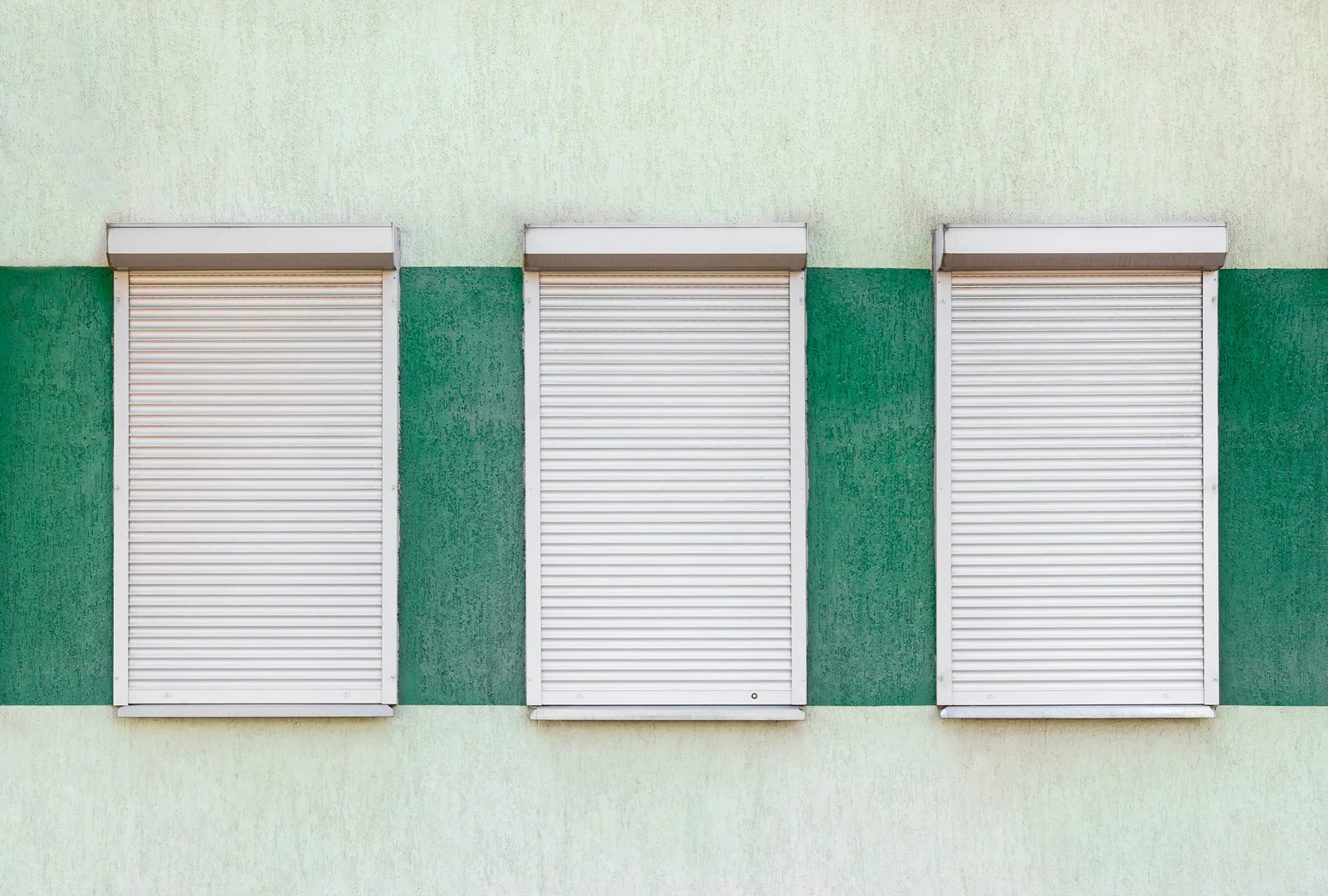 Shop Fronts Luton