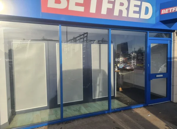 Aluminium Shopfront Luton